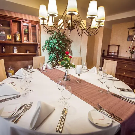 Grand Hotel Boutique-2